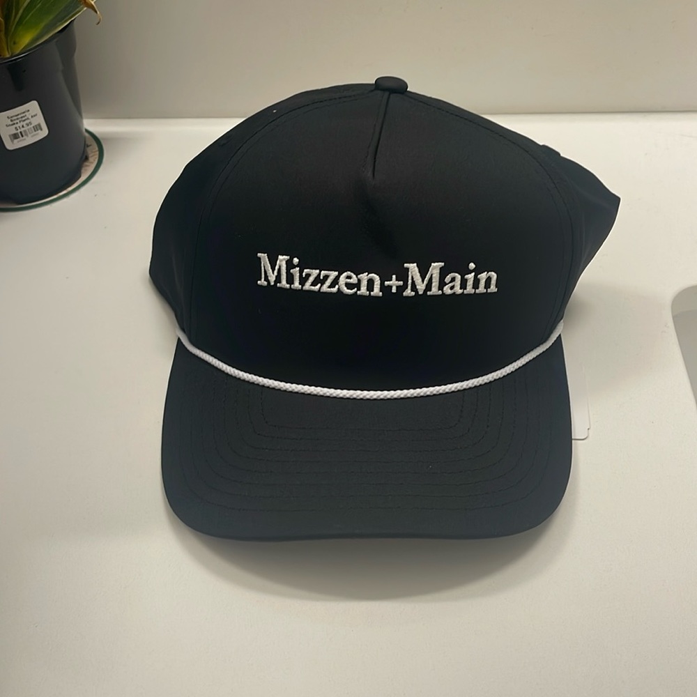 Mizzen + Main Hat
